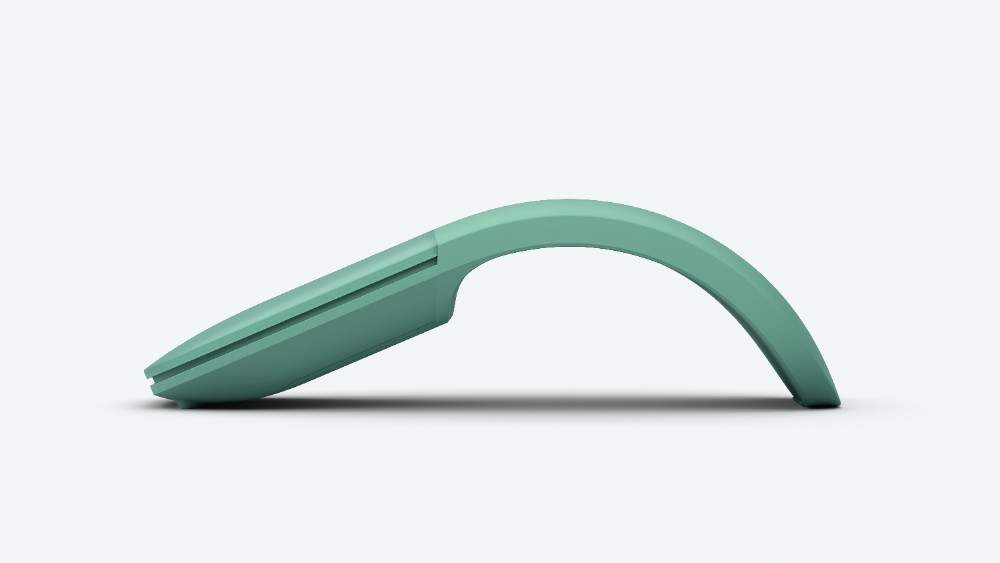 PCA20_ArcMouse_Feature_Sage_SideBend_CMYK